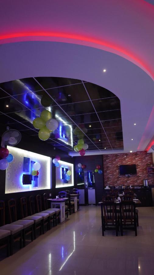 Hotel Janvi Interntaional Inn Muzaffarpur Zewnętrze zdjęcie